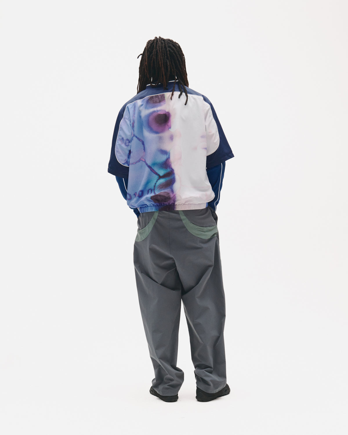SS V-Neck Windbreaker